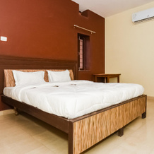 SPOT ON 40066 Sapphire Inn, Luni — photo 4