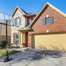 Covered Patio & Spacious Yard: Houston Area Home!, Хамбл — фото 2