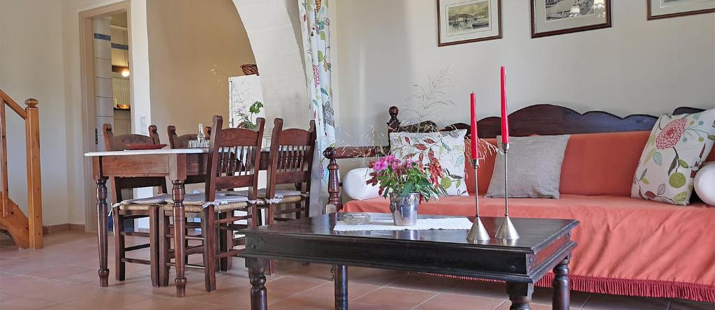 Helianthos Villas, Дулиана — фото 1