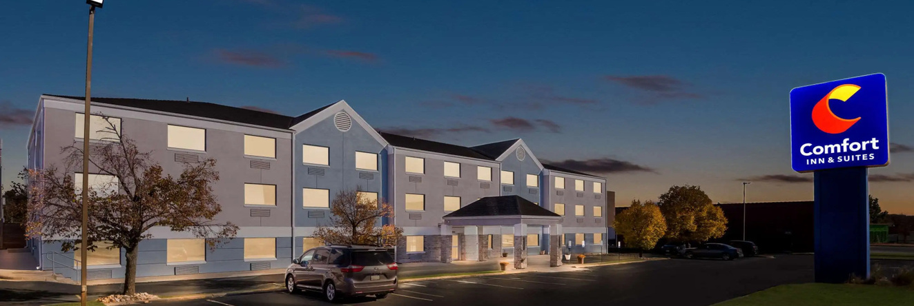 Comfort Inn & Suites Mason City - Clear Lake, Мейсон-Сити — фото 1