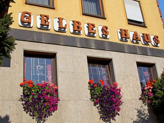 Hotel-Restaurant Gelbes Haus, 施韦比施格明德 — 照片 1