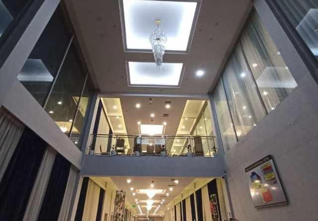 Andijan International Hotel, 安集延 — 照片 1