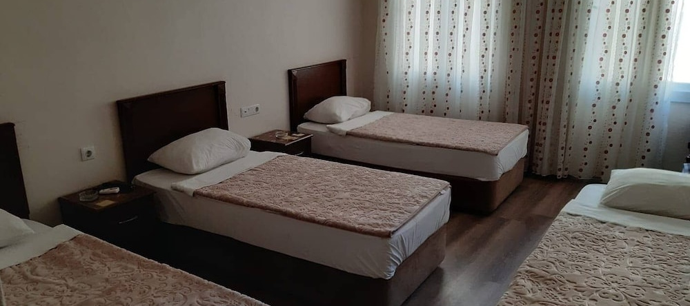 Otel Demirbas, Мерсин — фото 1
