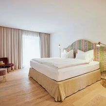 Boutique Hotel Zum Goldenen Hirschen, 格蒙登 — 照片 4