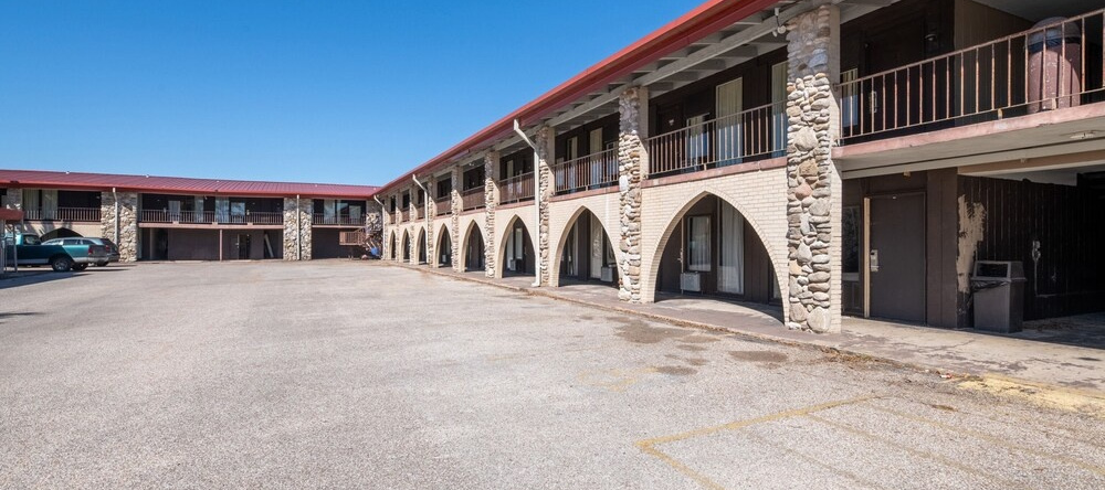 Hotel O Bay City, TX-35, Bay City — photo 1