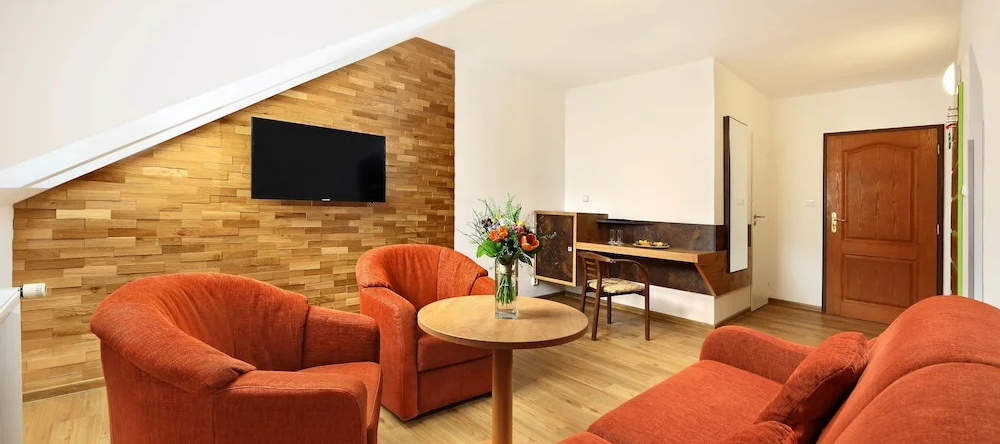 Sporthotel Záton, 切尔任 — 照片 1