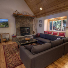 Knotty Pine Retreat by Lake Tahoe Accommodations, 霍姆伍德 — 照片 2