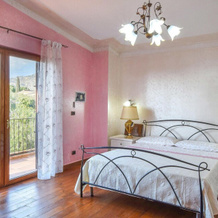 Amazing Home In Saline Ioniche With 4 Bedrooms, Wifi And Private Swimming Pool, Монтебелло-Йонико — фото 3