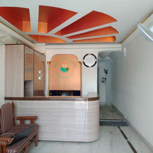 Hotel Green Palace and Ujala Restaurant, 阿扎姆加尔 — 照片 3