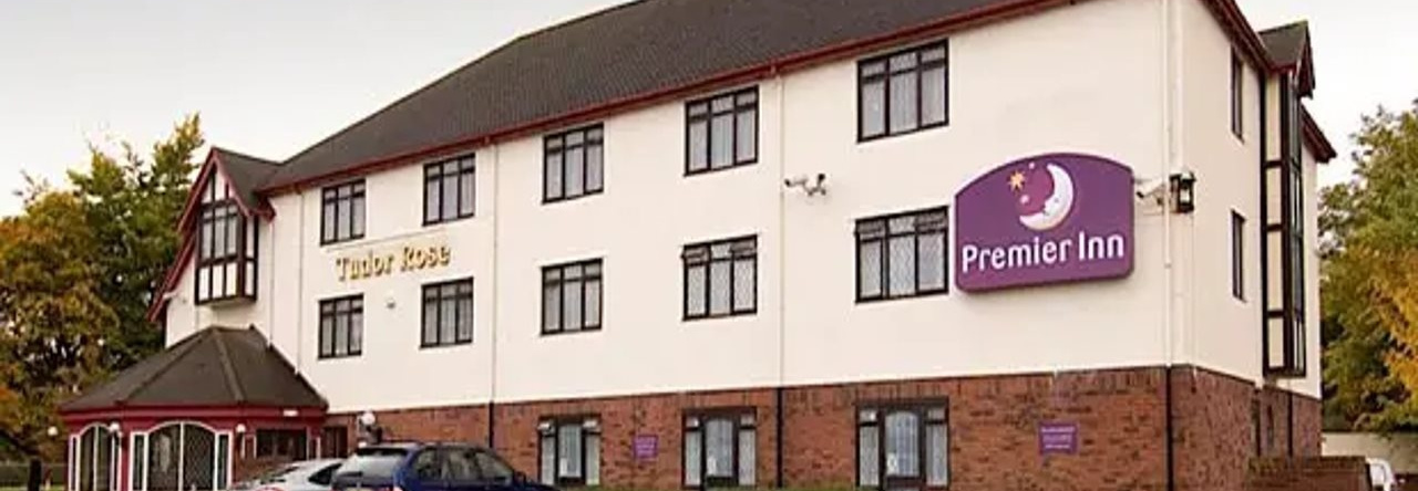Premier Inn Wirral (two Mills), Woodbank — photo 1