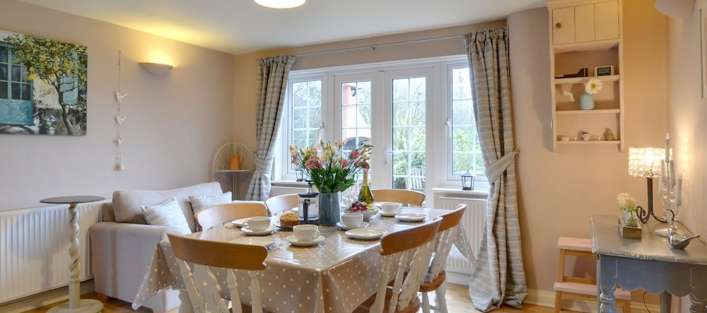 Vintage Holiday Home In Woodchurch With Parking, Эшфорд — фото 1