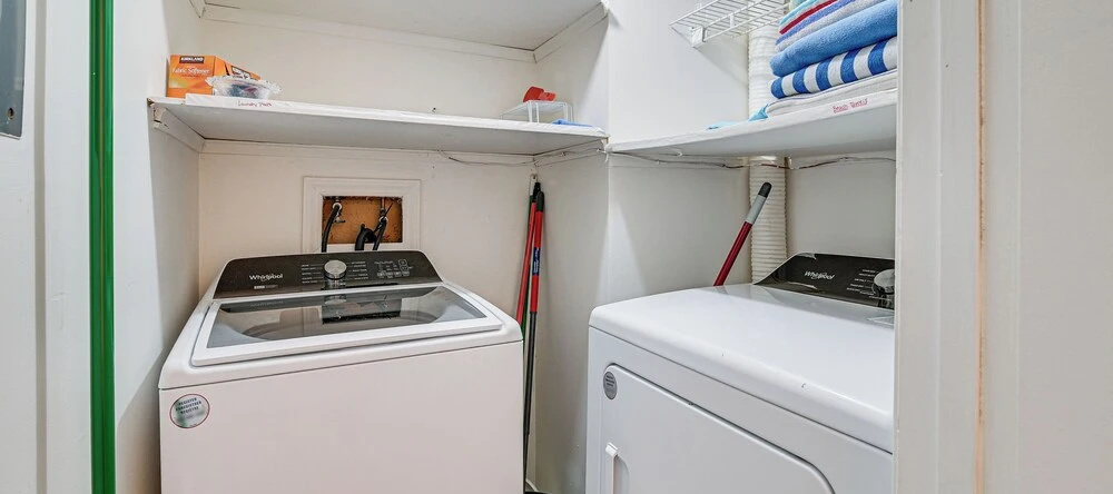 3 Mi to Surfside Beach & Pier: Townhome w/ Balcony, 默特尔比奇 — 照片 1