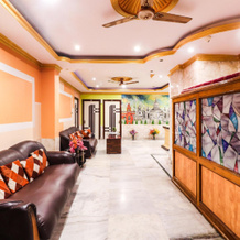 OYO 71174 Hotel Red Velvet, 查克达哈 — 照片 2