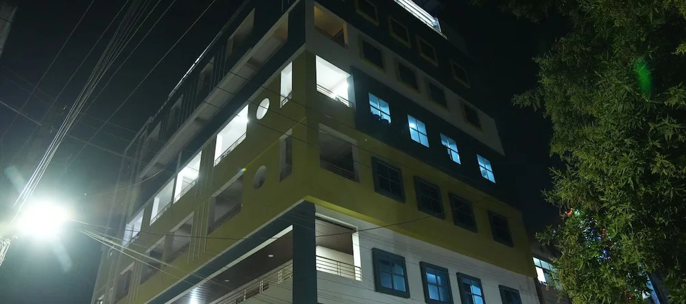 Hiraa inn Studio Apartments, 卡努尔 — 照片 1