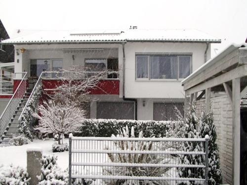 Ferienwohnung Haus Auryn, Радольфцелль-на-Бодензее — фото 1