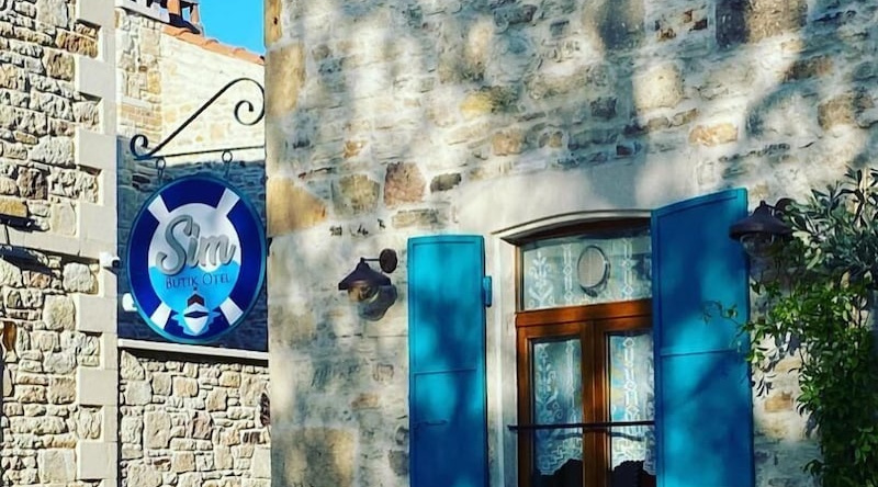 Sim Otel, Foca — photo 1