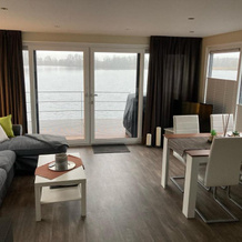 Schwimmende Ferienwohnung, Hausboot Urlaub als Festlieger am Steg, Zehdenick — photo 2