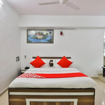 Hotel Day Night Stay By OYO Rooms, Palsana — photo 4