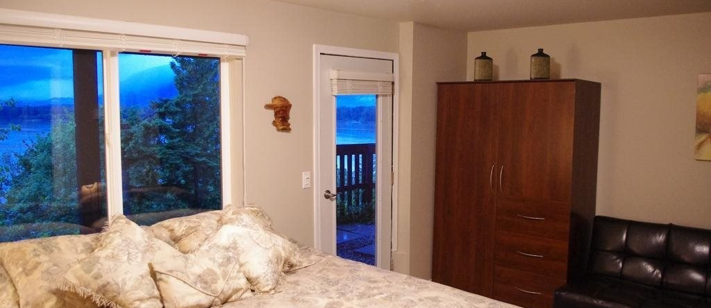 The Fraser River's Edge B&B Lodge, Чилиуок — фото 1