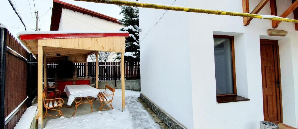 Vila de vacanta Alma Azuga, 阿祖加 — 照片 1