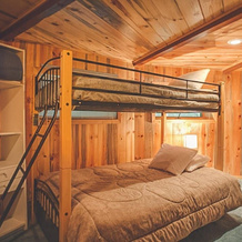 Cedar Creek Hideaway, Brightwood — photo 4