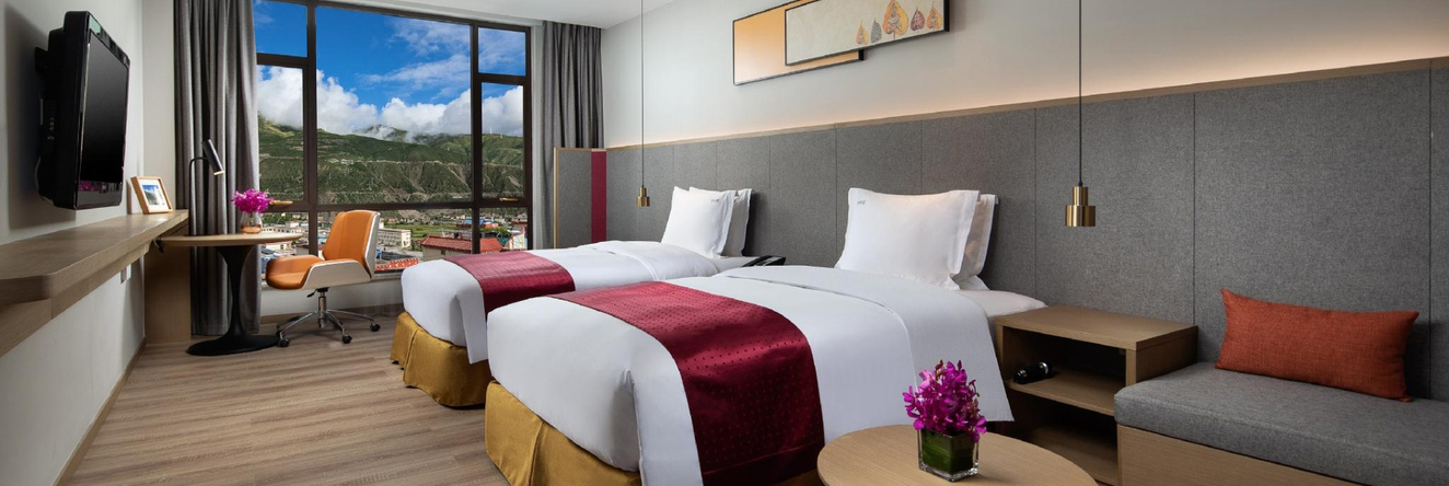 Holiday Inn Batang by IHG, 巴塘 — 照片 1