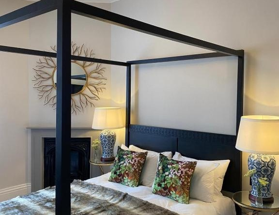 ch1 boutique stays - Deva suite, Chester — photo 1