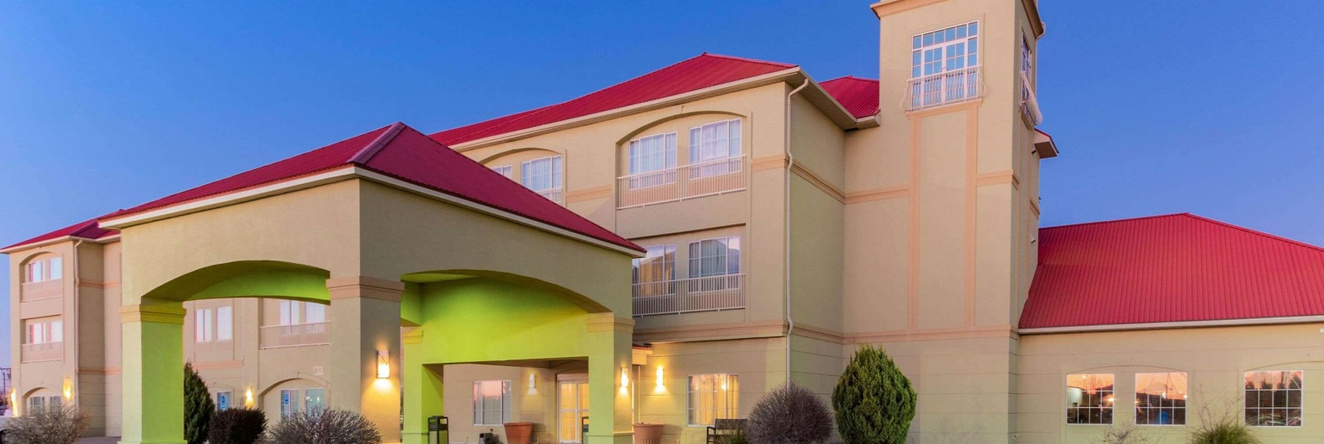 La Quinta Inn & Suites By Wyndham Hobbs, Хоббс — фото 1