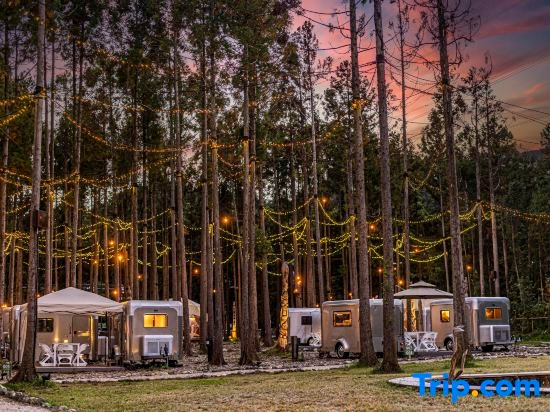 glampark FREE AND EASY CAMP RESORT, Komono — photo 1