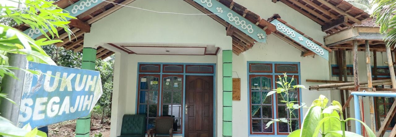 Homestay Mbah Parni By Zuzu, Харготирто — фото 1