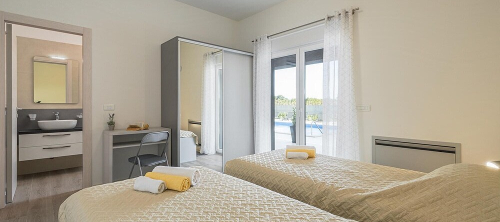 Stunning Home in Kujici With Sauna, Wifi and 5 Bedrooms, 格雷利奇 — 照片 1