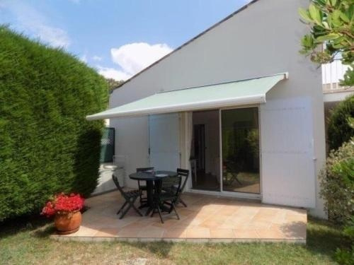 Villa Dans Un Cadre Priviligié Et Au Calme, 滨海圣帕莱 — 照片 1