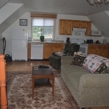Nana Gump's Guesthouse, Cortes Island — photo 4