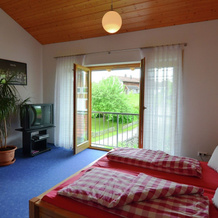 Attractive Holiday Home in Lechbruck am see With Garden, 滨湖莱布鲁赫 — 照片 2