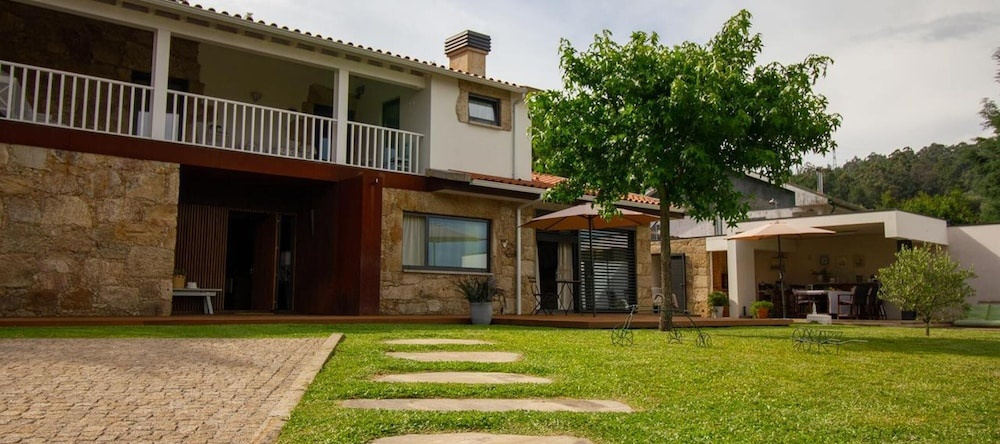 House With 3 Bedrooms In Gondiães, With Wonderful Mountain View, Enclosed Garden And Wifi, Pico De Regalados, Gondiães E Mós — фото 1