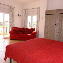Spacious Villa In Vilacolum With Swimming Pool, Торроэлья-де-Флувья — фото 5