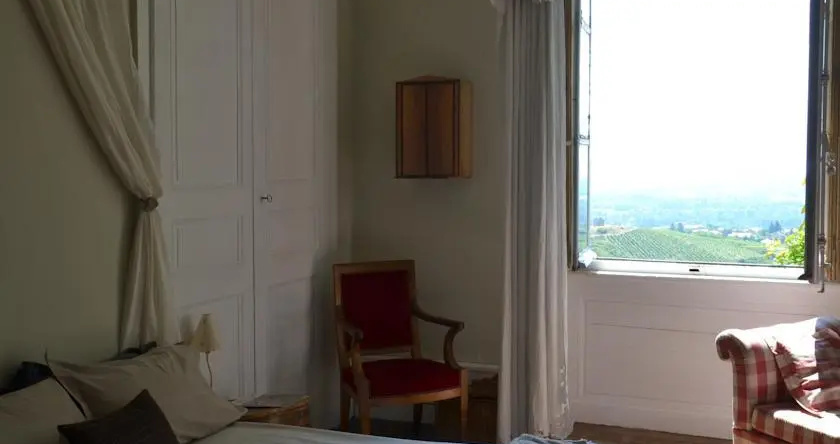 Château de Volan, 马勒瓦勒 — 照片 1