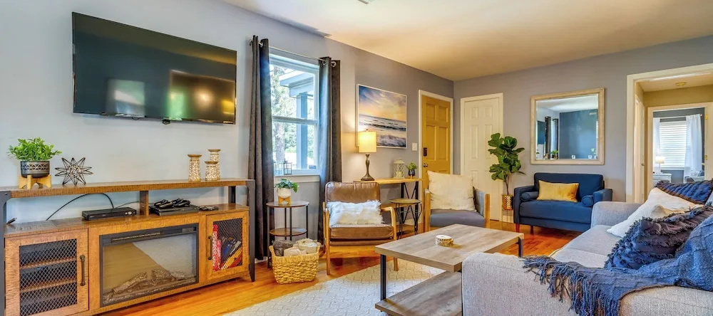 Pet-friendly Pensacola Home w/ Sunny Backyard!, 彭萨科拉 — 照片 1
