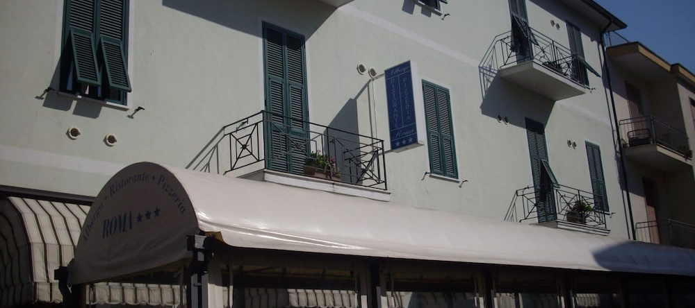 Albergo Ristorante Pizzeria Roma, Арма-ди-Таджа — фото 1