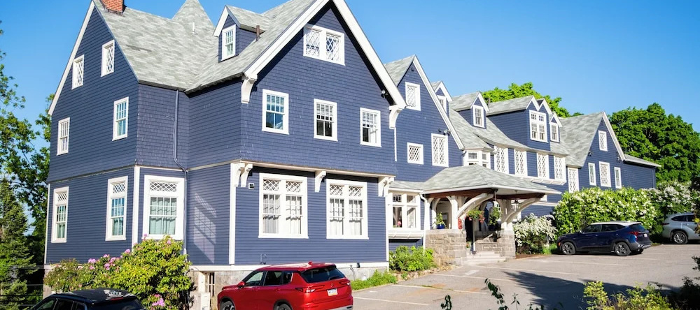 Cleftstone Inn, 巴尔港 — 照片 1