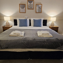 Dog and Partridge Inn, Calne — photo 4