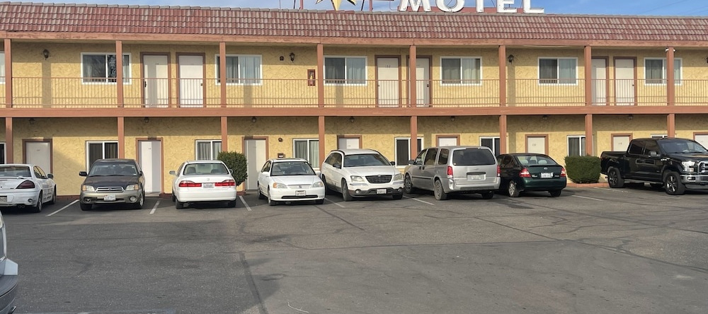 Crystal Motel, 雷德布拉夫 — 照片 1