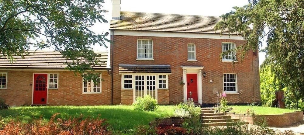 Yew Tree Farm, Newton Longville — photo 1