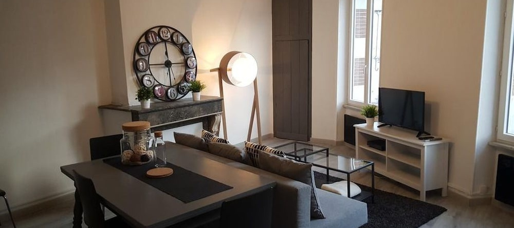 Appartement Revel, 雷韦尔 — 照片 1