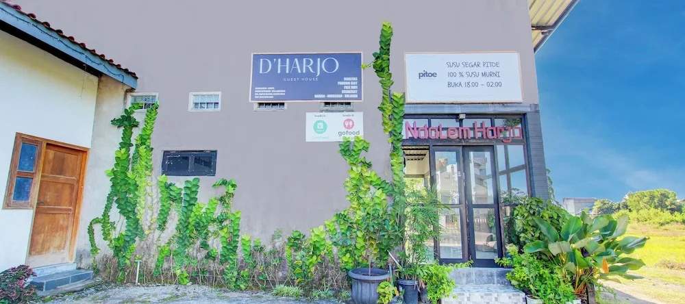 Hotel O D'harjo Guesthouse, 克拉滕 — 照片 1