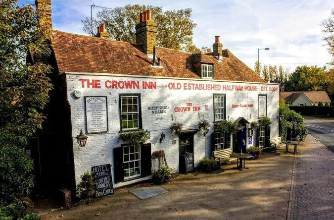 Crown Inn (The Cherry Brandy House), 伯钦顿 — 照片 1