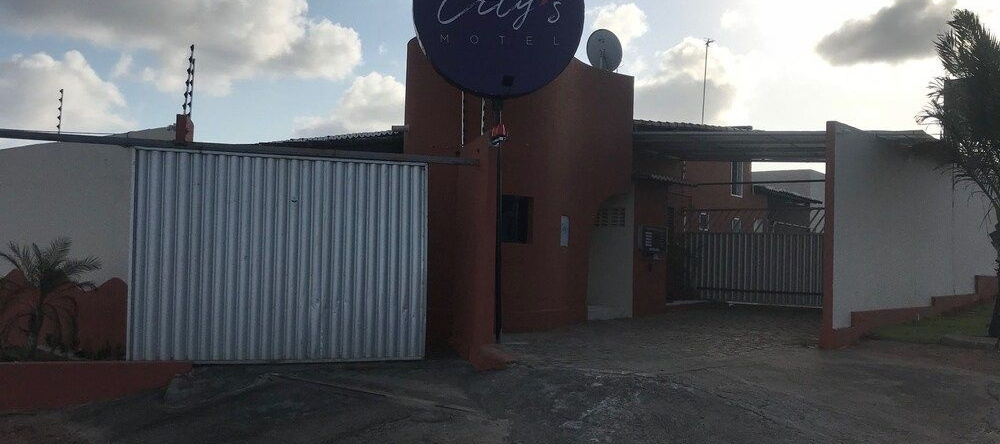 Citys Motel - Adults Only, Парнамирин — фото 1