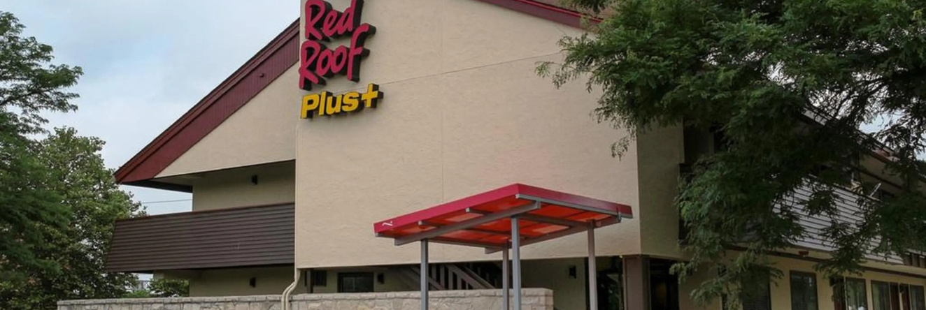 Red Roof Inn Plus+ Philadelphia Airport, Эссингтон — фото 1