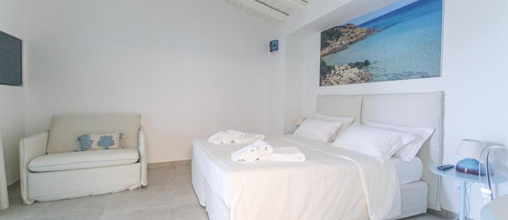 Oasi Blu Sardinia, 圣玛格丽塔迪普拉 — 照片 1