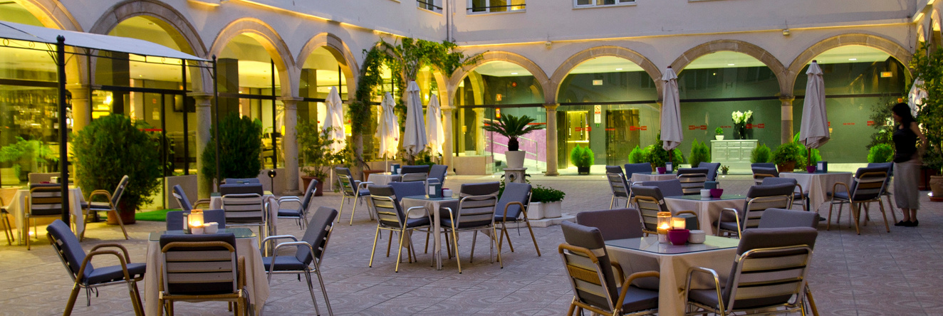 Hotel TRH Ciudad de Baeza, 巴埃萨 — 照片 1